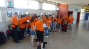 normal Orange people2C vaja na letaliscu v Trstu